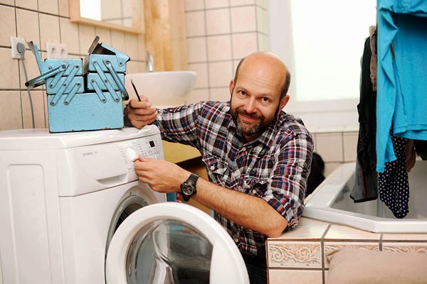 Cách tự sửa máy giặt không quay